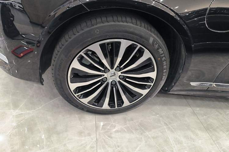 Used Volvo S90 New Energy 2024 Plug-in Hybrid Four-Wheel Drive Long-Range Zhiyi Luxury Edition Left Front Wheel Hub
