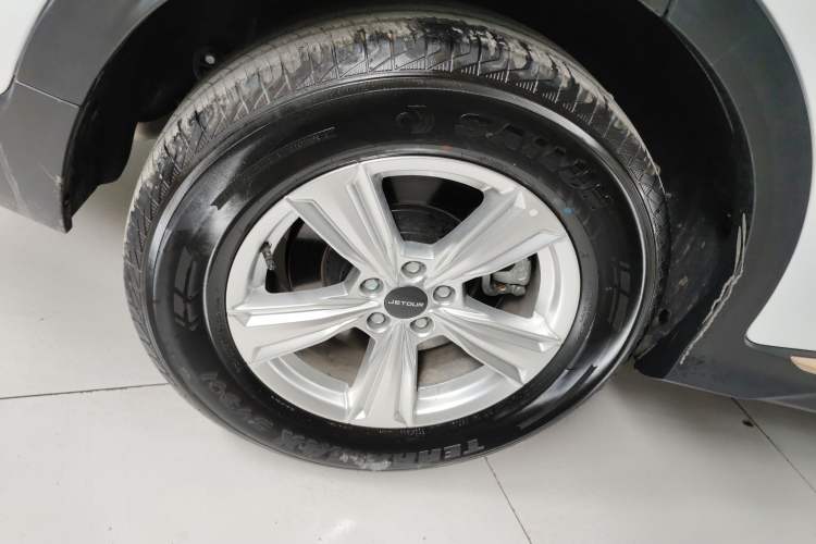 Used JETOUR X70 2024 1.5T Manual Glory Edition 5 Seats Right Rear Wheel Hub