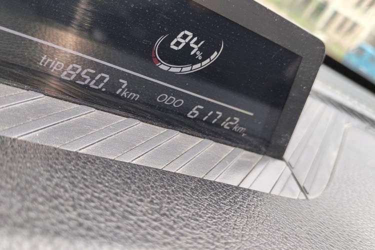 Used NETA V 2022 Chao 400 Lite Odometer Close Up