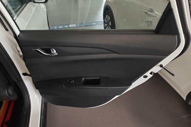 Used Changan Eado New Energy 2022 EV460 Smart Ride-Hailing Edition – Lithium Iron Phosphate