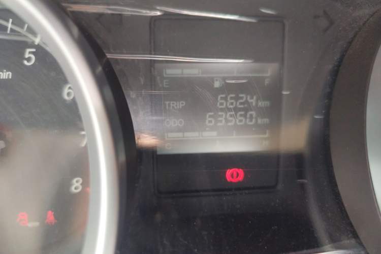 Used Wuling Hongguang 2019 1.5L S Comfort Edition China VI LAR Odometer Close Up