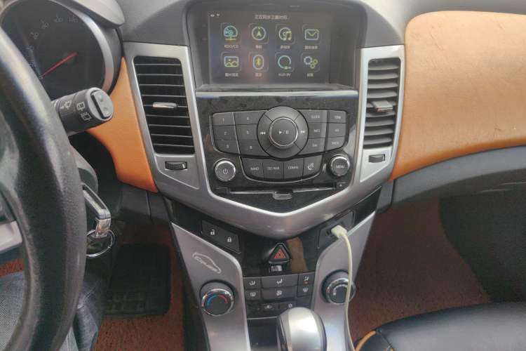 Used Chevrolet Cruze 2013 Hatchback 1.6L Automatic Luxury Model
