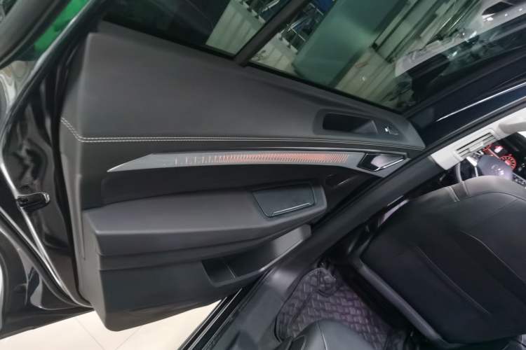 Used Volkswagen Talagon 2022 380TSI All-Wheel-Drive Luxury Prestige Pro 7-Seater