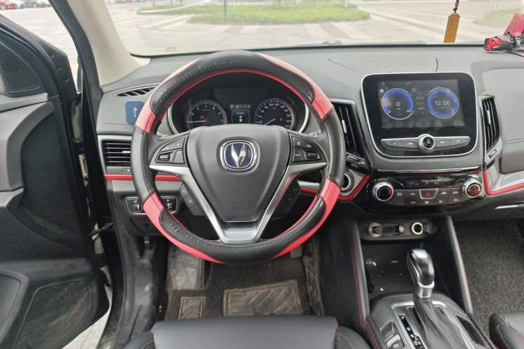 Used CHANGAN CS55 2017 1.5T Automatic Colorful Edition