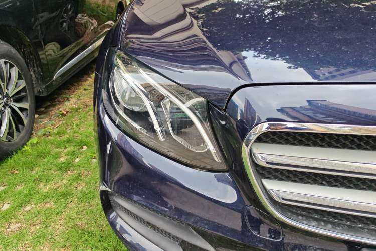 Used Mercedes-Benz E-Class 2020 E 300 L Sport Luxury Edition Right Front Headlight