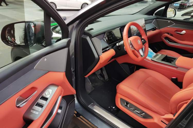 Used BYD Tang L 2025 EV 600KM All-Wheel-Drive LiDAR Flagship Model