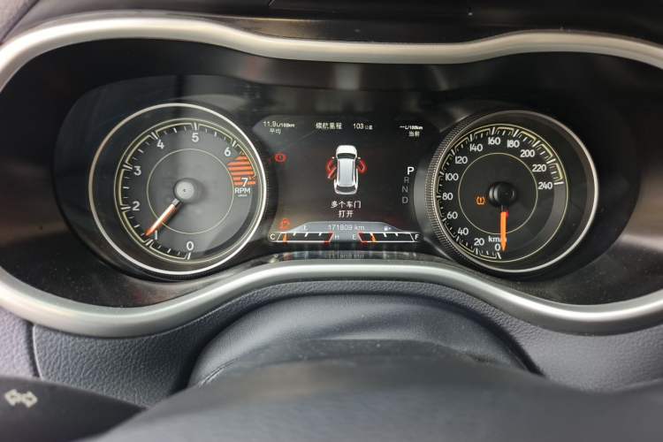 Used Jeep Cherokee 2016 2.4L All-in-One Edition
