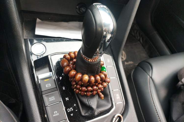 Used Volkswagen Tharu 2020 280TSI Two-Wheel Drive Luxury Edition China VI Standard Gear Lever