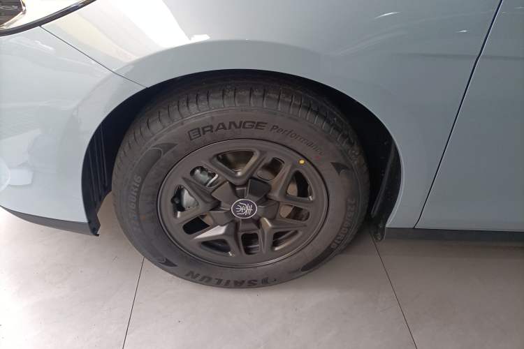 Used BYD Qin PLUS 2025 DM-i Smart Drive 55KM Leading Model