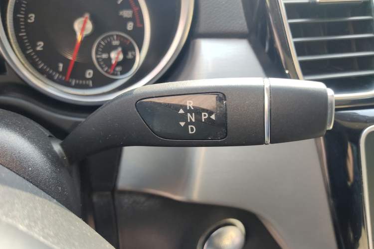 Used Mercedes-Benz GLE Coupe 2015 GLE 320 4MATIC Coupe SUV Gear Lever