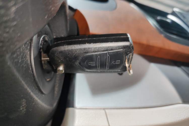 Used SAIC MAXUS G10 2016 2.0T Automatic Elite Edition