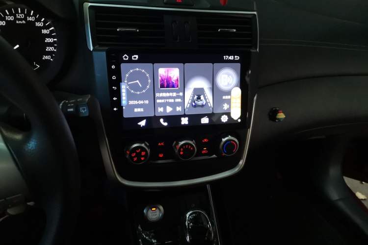 Used Nissan Tiida 2016 1.6L CVT Smart Drive Edition Audio And AC Panel