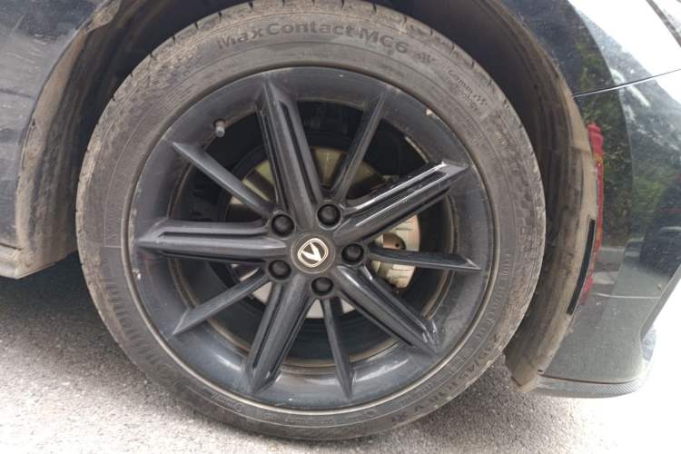 Used CHANGAN UNI-V 2023 1.5T Prestige Model