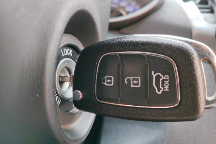 Used Hyundai Elantra (5th Generation / Langdong) 2015 1.6L Automatic Fashion Model
