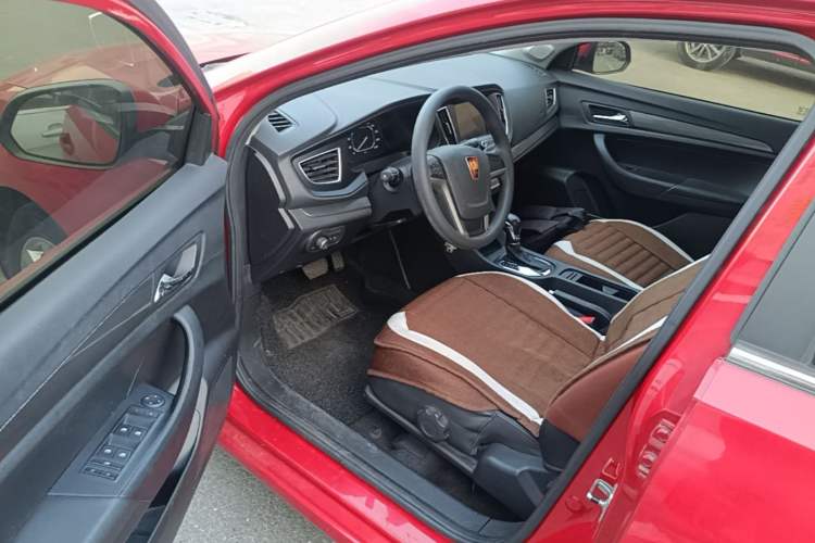 Used Roewe 360 2015 1.5L Automatic Luxury Edition
