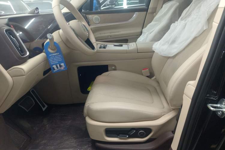 Used Hima AITO M9 2024 Range-Extended Ultra Version 42 kWh 6-Seater Model Left Front Seat