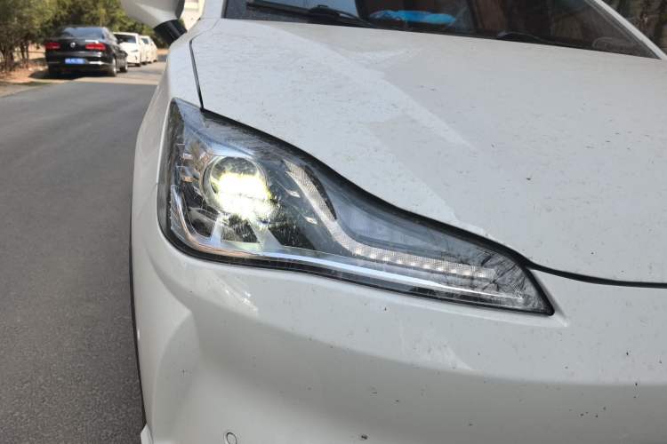 Used NETA V 2022 Chao 400 Pro Right Front Headlight