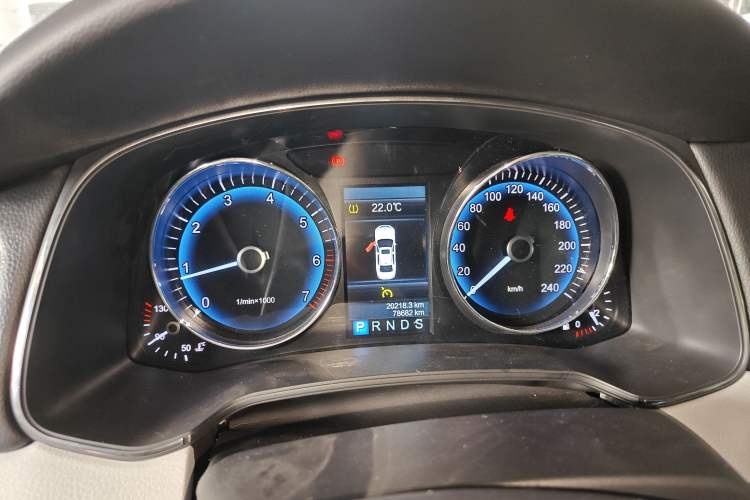 Used Hongqi H7 2015 2.0T Luxury Model
