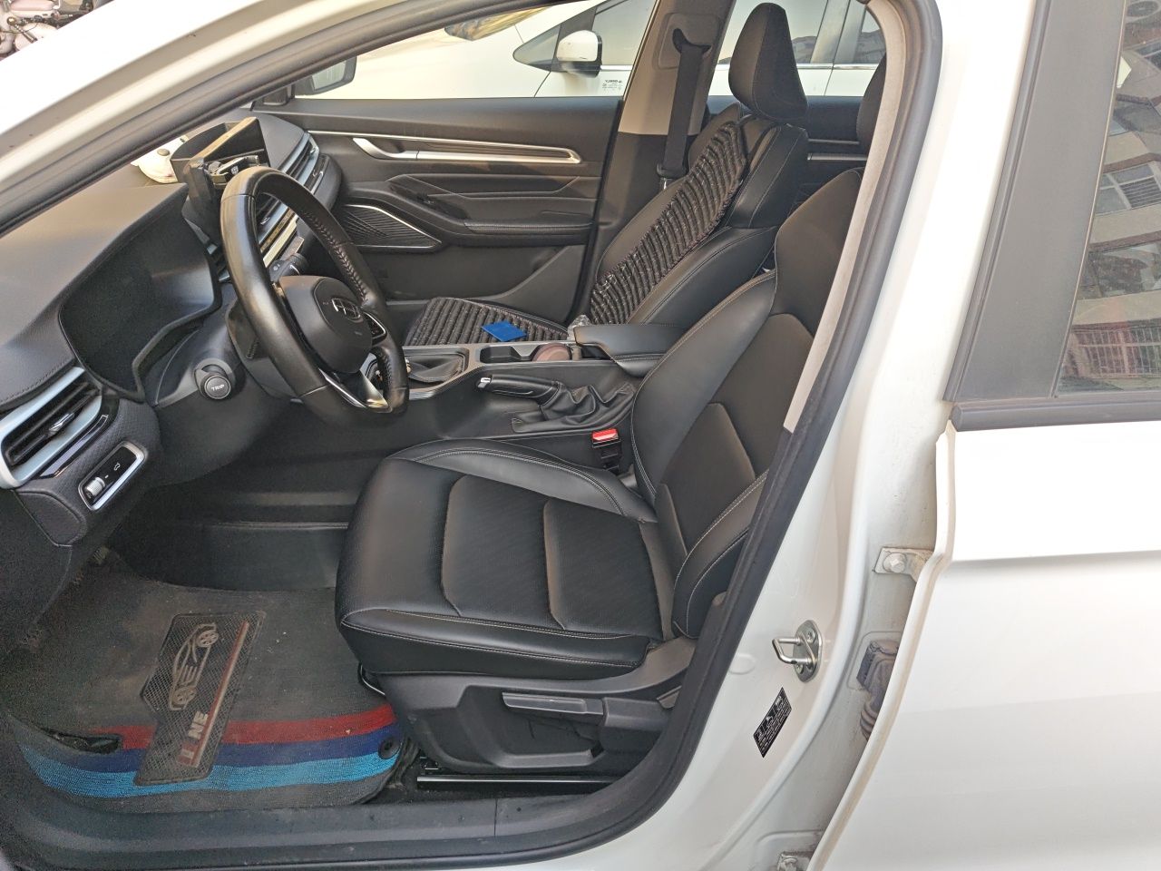 Geely Auto Emgrand 2022 4th Generation 1.5L Manual Luxury Model — снимка 15