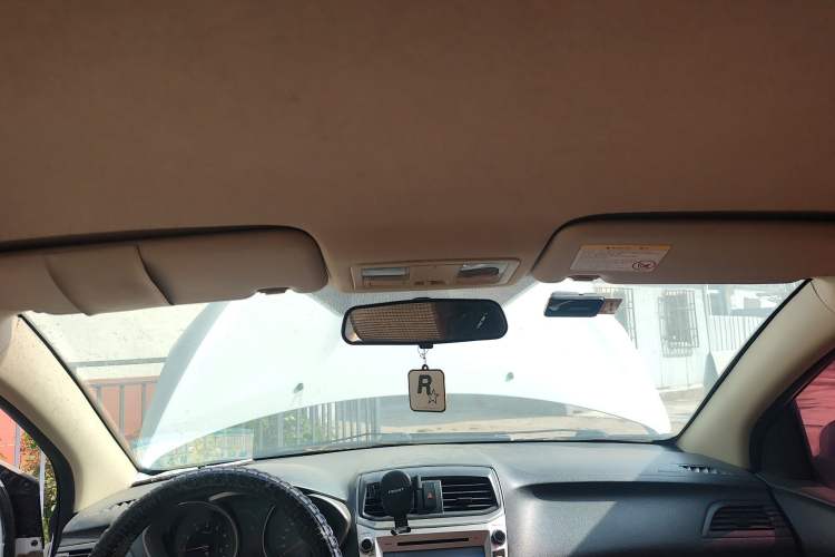 Used Haima M3 2014 1.5L Manual Comfort Model Headliner