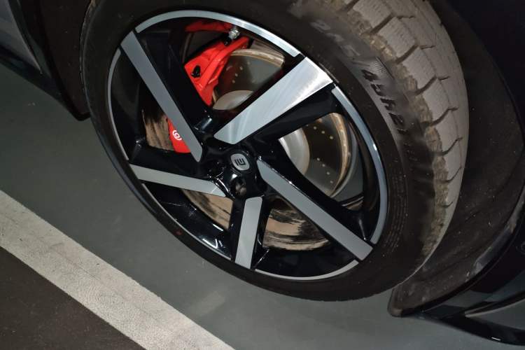 Used Xiaomi Auto YU7 2025 Ultra-Long Range High-Performance All-Wheel-Drive Max Edition