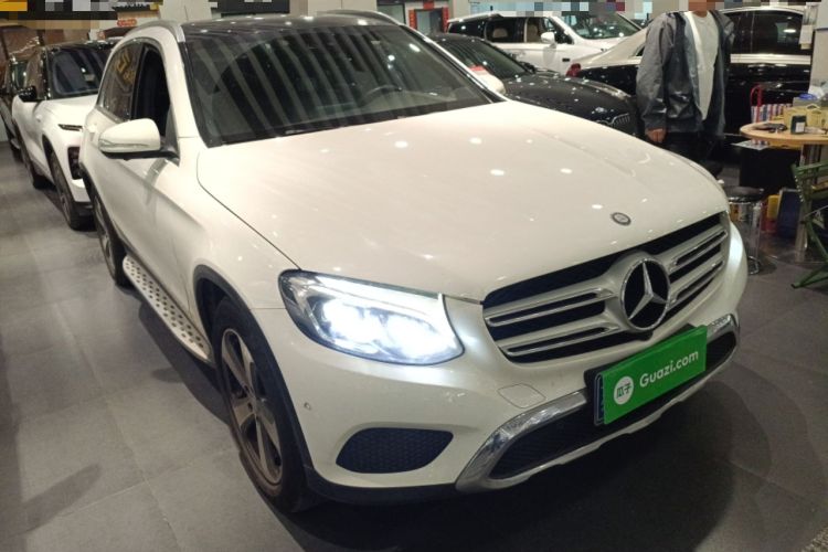 Used Mercedes-Benz GLC 2016 GLC 300 4MATIC Dynamic Model
