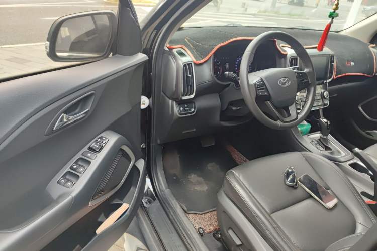 Used Hyundai ix35 2019 2.0L Automatic 2WD Zhiyong·Changxiang Edition China VI Standard Driver Seat