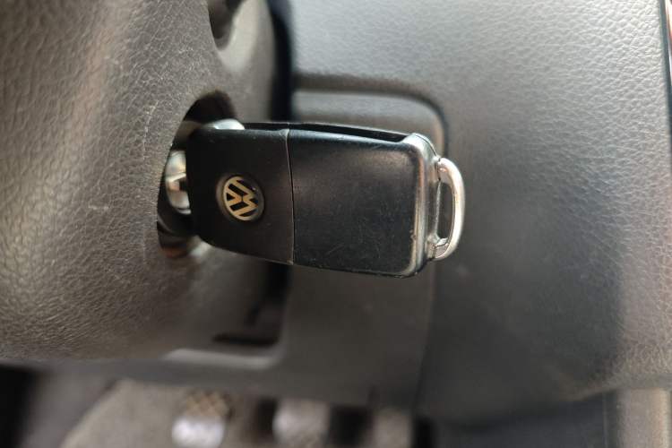 Used Volkswagen Polo 2016 1.4L Manual Fashion Model Vehicle Key