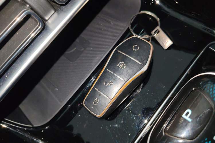 Used BYD Song PLUS New Energy 2021 DM-i 100KM Four-Wheel Drive Flagship PLUS Interior 1