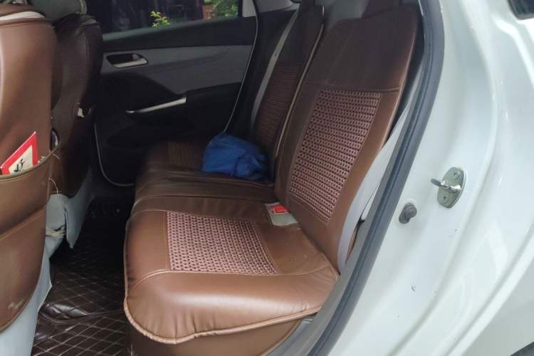 Used Chevrolet Lova RV 2016 1.5L Automatic Comfort Edition Left Rear Seat