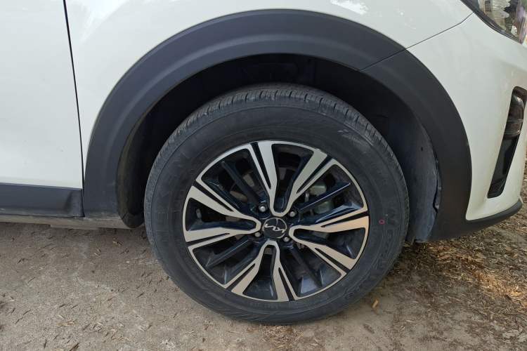 Used Kia kx1 Stonic 2021 1.4L CVT Fun Edition Exterior 7