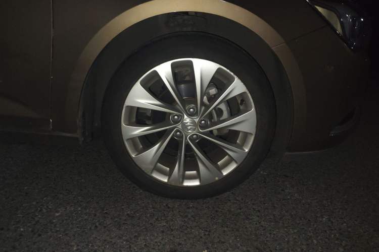 Used Buick Verano 2015 Sedan 20T Dual-Clutch Flagship Model
