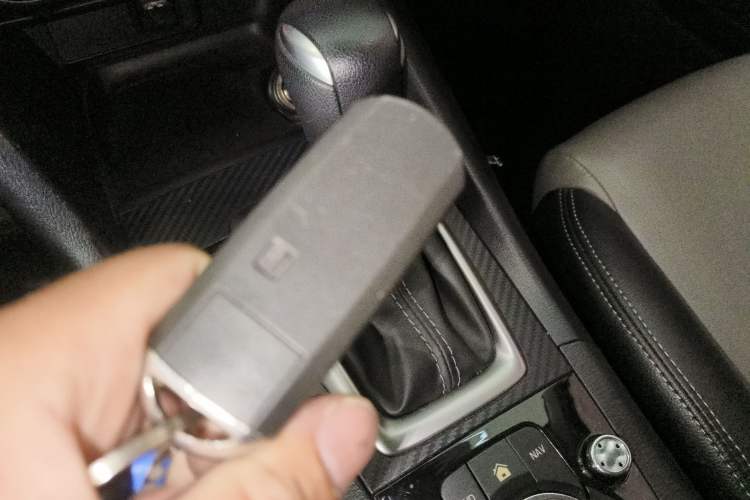 Used Mazda 3 Axela 2017 Sedan 1.5L Automatic Comfort Model Emission Standard China V
