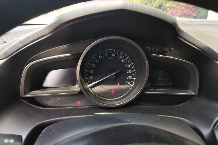 Used Mazda 3 Axela 2019 Cloud-Controlled Sedan 1.5L Automatic Luxury Model China VI Standard Instrument Cluster