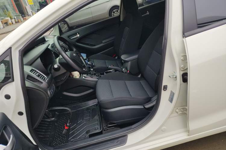 Used Kia K3 2016 1.6L Manual GL