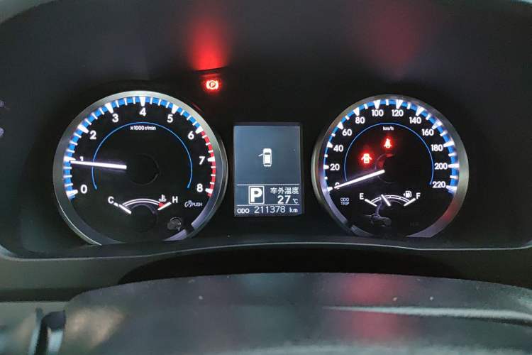 Used Toyota Highlander 2018 2.0T Two-Wheel Drive Elite Version 5 Seats China VI Standard
