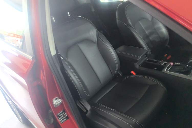 Used Roewe RX5 2016 20T Two-Wheel Drive Automatic Flagship Edition