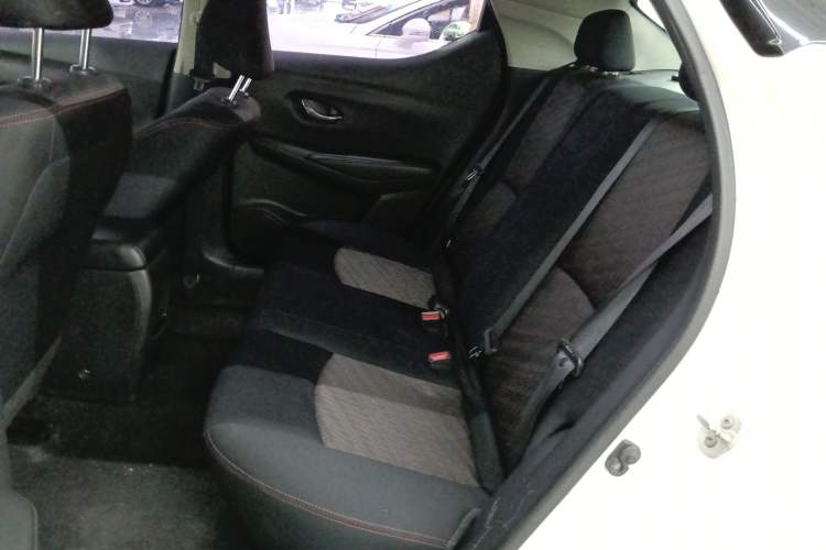 Used Nissan Lannia 2019 1.6L CVT Smart Connect Smart Cool Version China V Standard Left Rear Seat