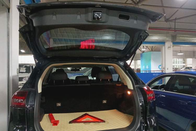 Used Geely Auto Emgrand X7 Sport 2021 Million Edition 1.8TD DCT Two-Wheel Drive Luxury Model
