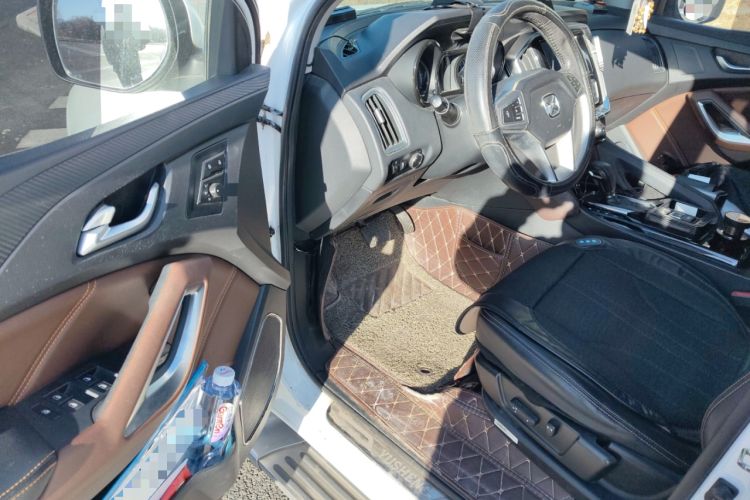 Used JMC Yusheng S350 2016 2.0T Automatic All-Wheel Drive Gasoline Ultra-Luxury 7-Seater
