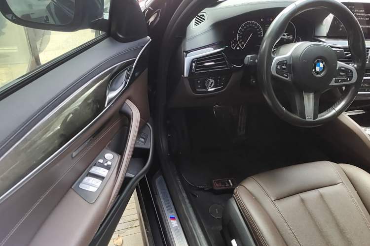 Used BMW 5 Series 2019 525Li M Sport Package
