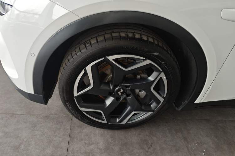 Used ONVO L60 2024 60 kWh Rear-Drive Version