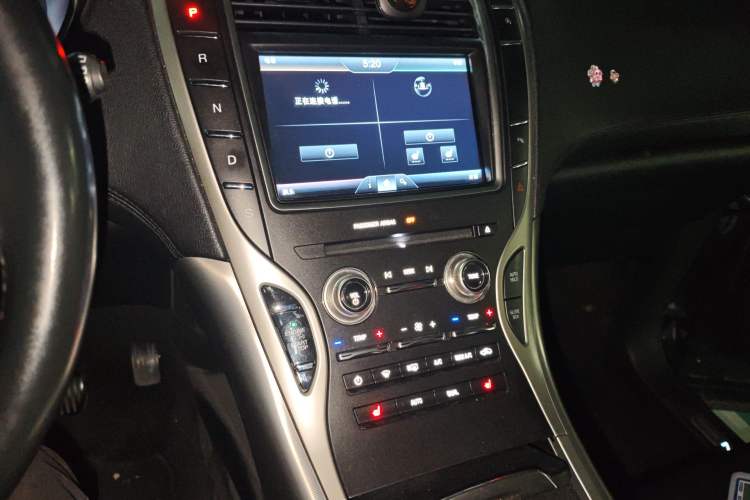 Used Lincoln MKX 2015 2.0T Two-Wheel Drive Deluxe Edition Audio And AC Panel