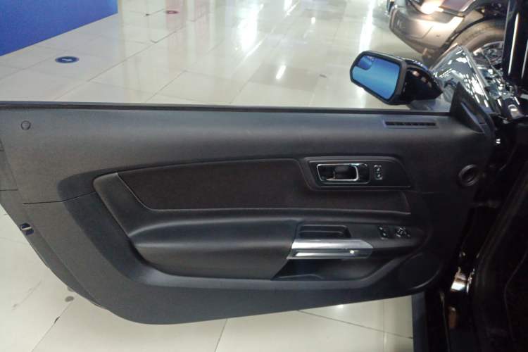 Used Ford Mustang 2015 2.3T Automatic U.S.-Spec Version