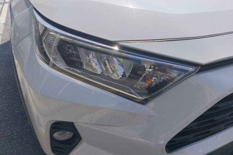 Used Toyota RAV4 2020 2.0L CVT Two-Wheel Drive Fashion Edition