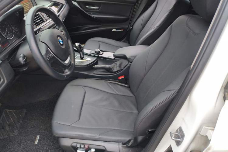 Used BMW 3 Series 2016 320Li Ambition Model Left Front Seat