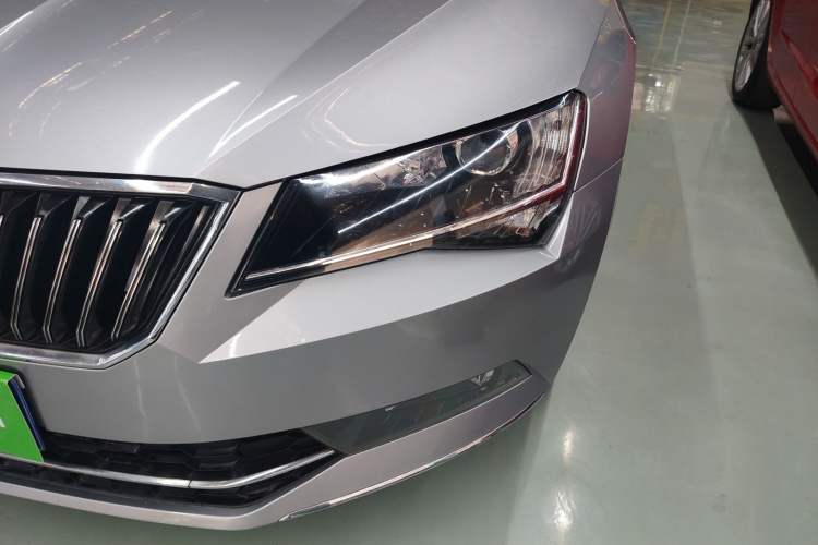 Used Skoda Superb 2016 TSI330 DSG Innovation Edition
