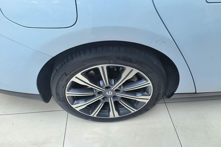 Used Leapmotor C01 2023 Range-Extended 216 Comfort Edition Right Rear Wheel Hub