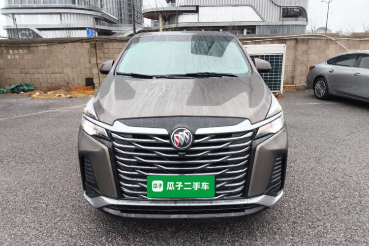 Used Buick GL8 2023 Land Executive Class Deluxe Model