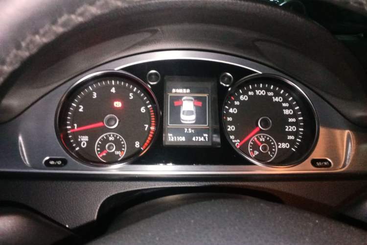 Used Volkswagen FAW-Volkswagen CC 2015 1.8TSI Luxury Model Instrument Cluster